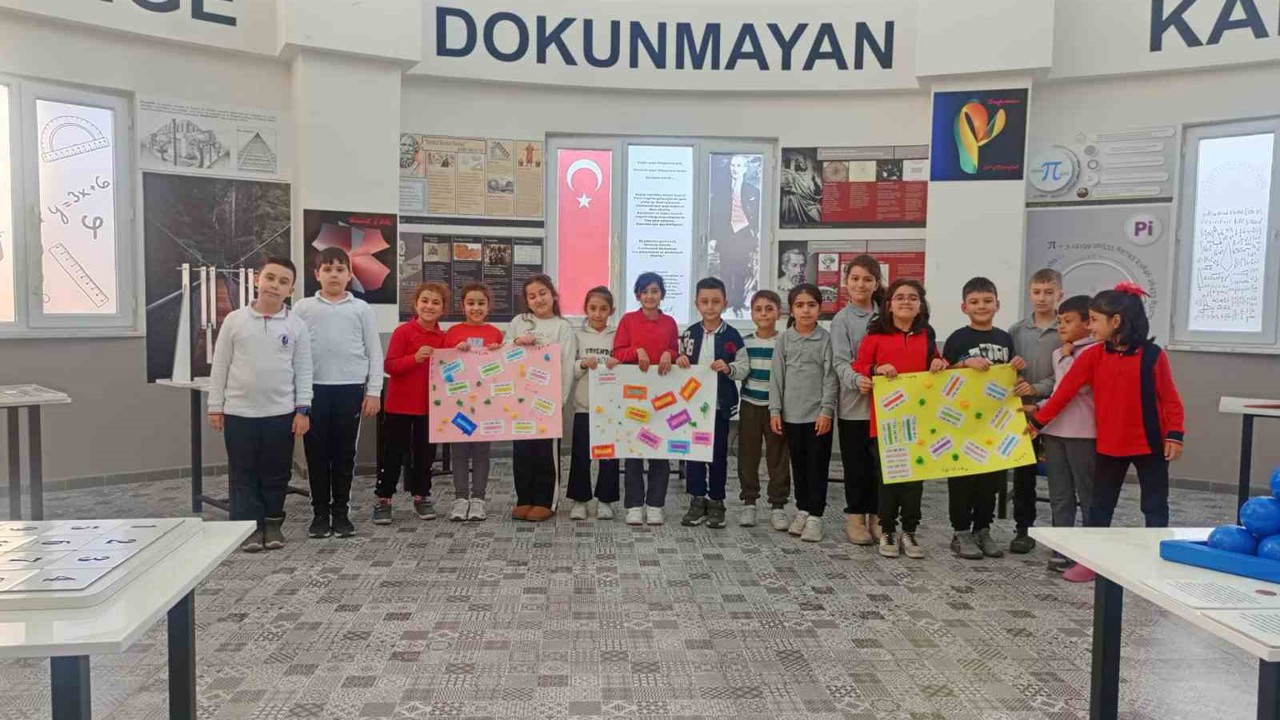 2 bin öğrenci matematik müzesi ve atölye etkinliklerinden faydalandı
