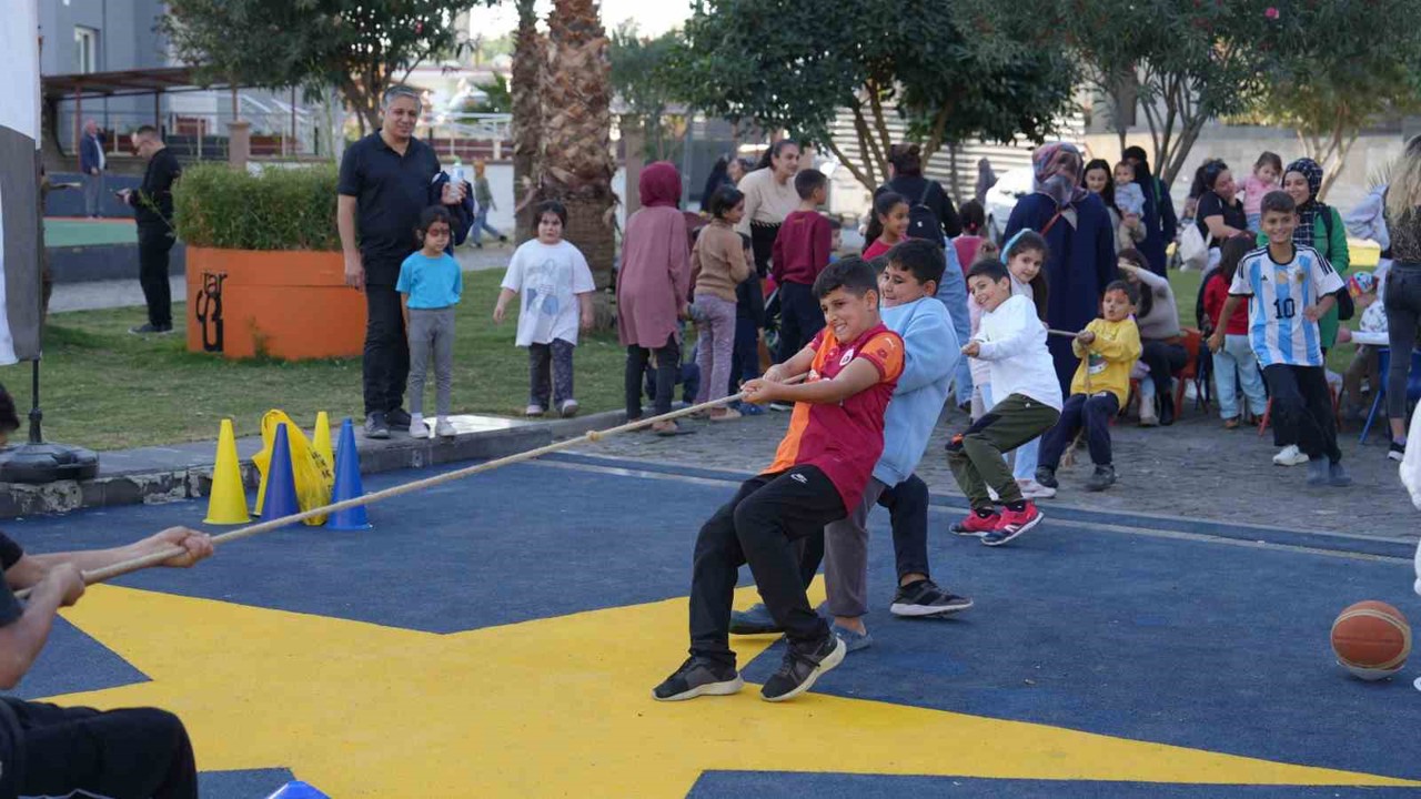 Çocuk Hakları Günü Tarsus’ta 3 farklı noktada coşkuyla kutlandı

