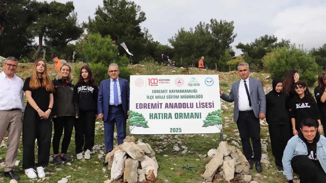 Edremit Anadolu Lisesi Hatıra Ormanı için fidan dikimi gerçekleştirildi
