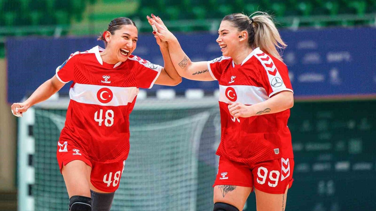 A Milli Kadın Hentbol Takımı, üst üste ikinci kez şampiyon!
