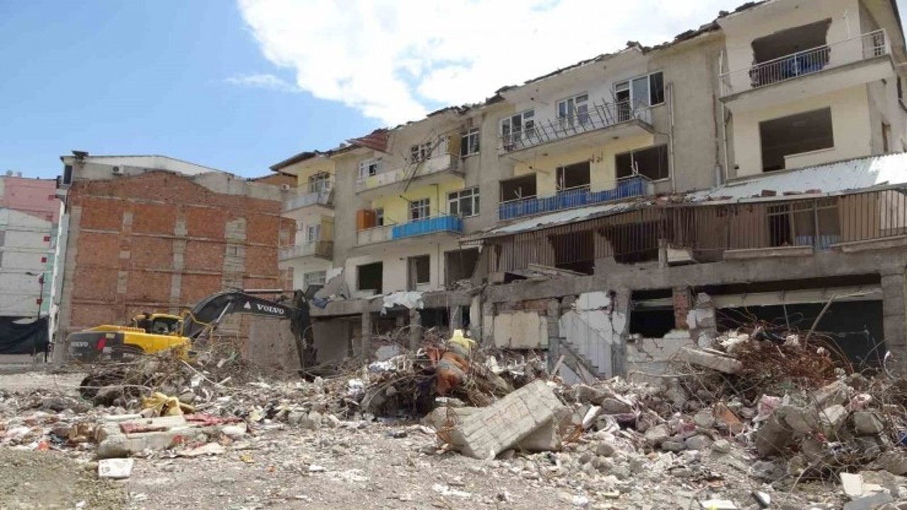 Balanlı Apartmanı davasında karar: 8 sanığa hapis cezası
