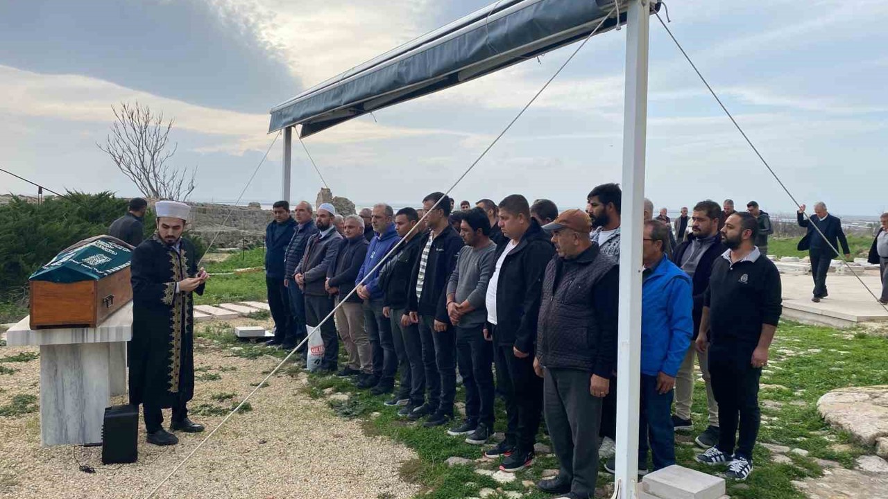 Enez’deki cinayet sonrası her iki kişi de toprağa verildi
