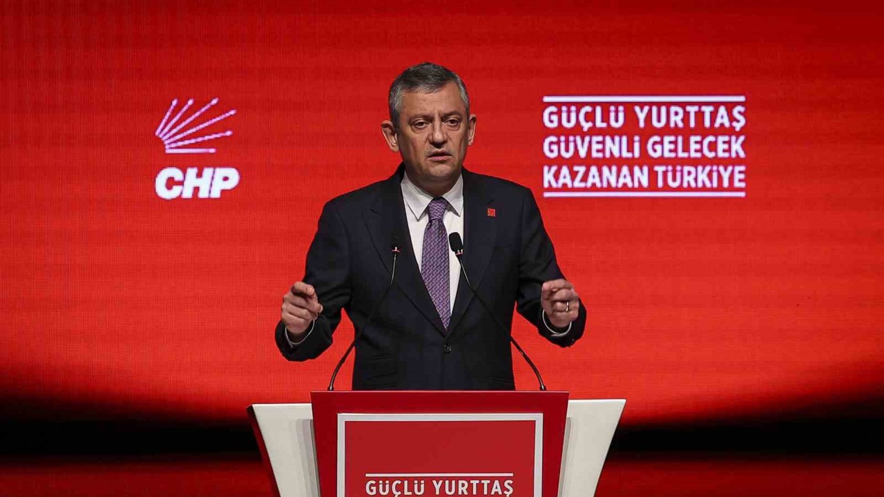CHP Genel Başkanı Özel: "Programımızla herkese kendisini ait hissedeceği, güven duyacağı, sırtını yaslayacağı bir devlet vadediyoruz"
