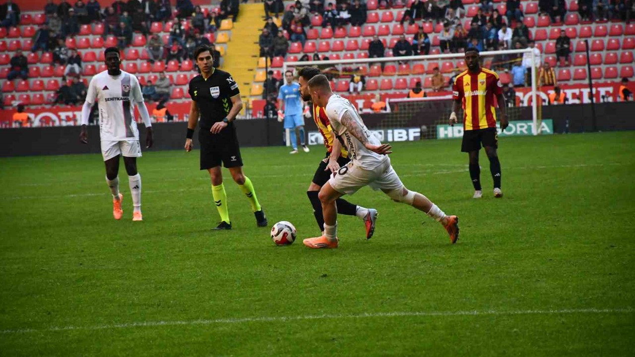 Trendyol Süper Lig: Kayserispor: 0 - Gaziantep FK: 3 (Maç Sonucu)

