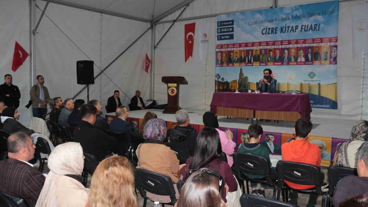 Cizre’de Kitap Fuarı yoğun ilgi gördü, stantlar doldu taştı

