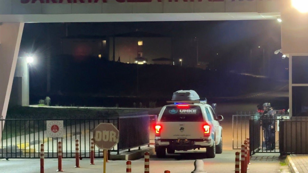 Cezaevinde yemek yedikten sonra rahatsızlanan mahkum sayısı 171
