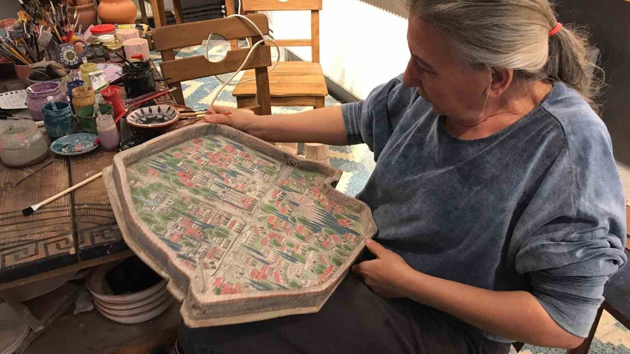 Yapımı 1,5 ay süren eser, Papa 14’üncü Leo’ya takdim edilmeye hazır
