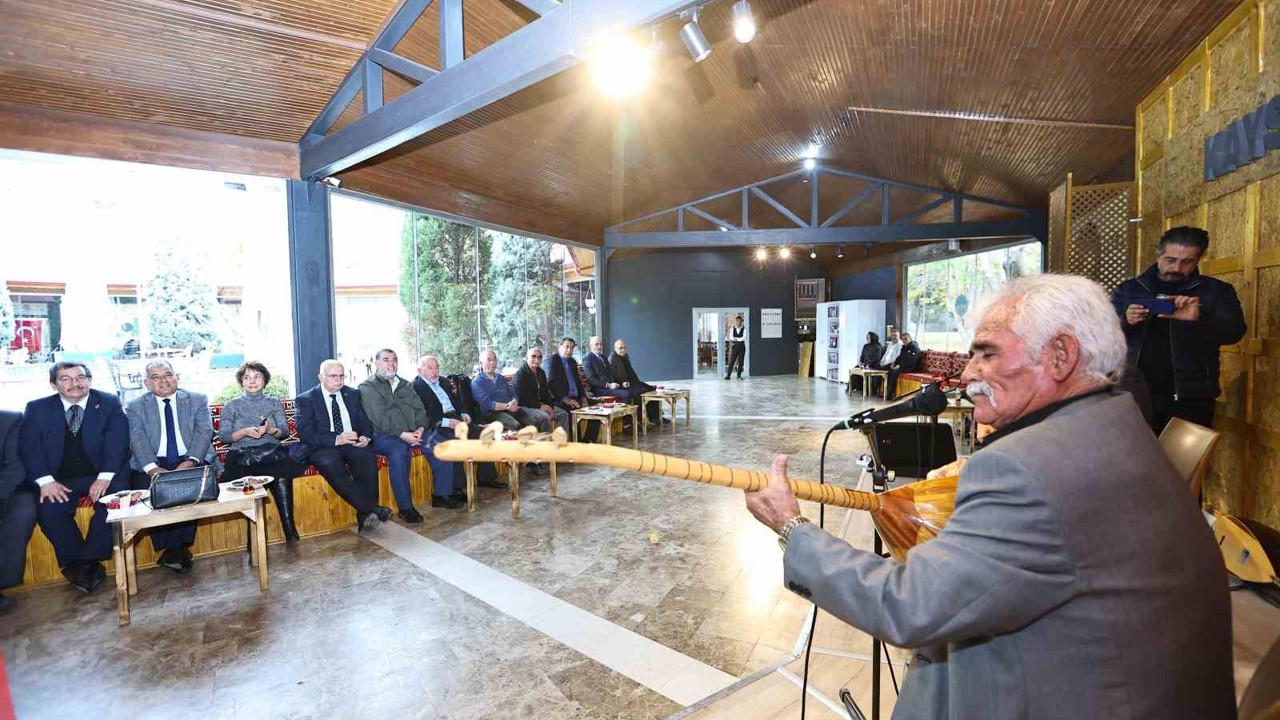 Ozanlar; 65 yaş üstü muhtarları konuk etti
