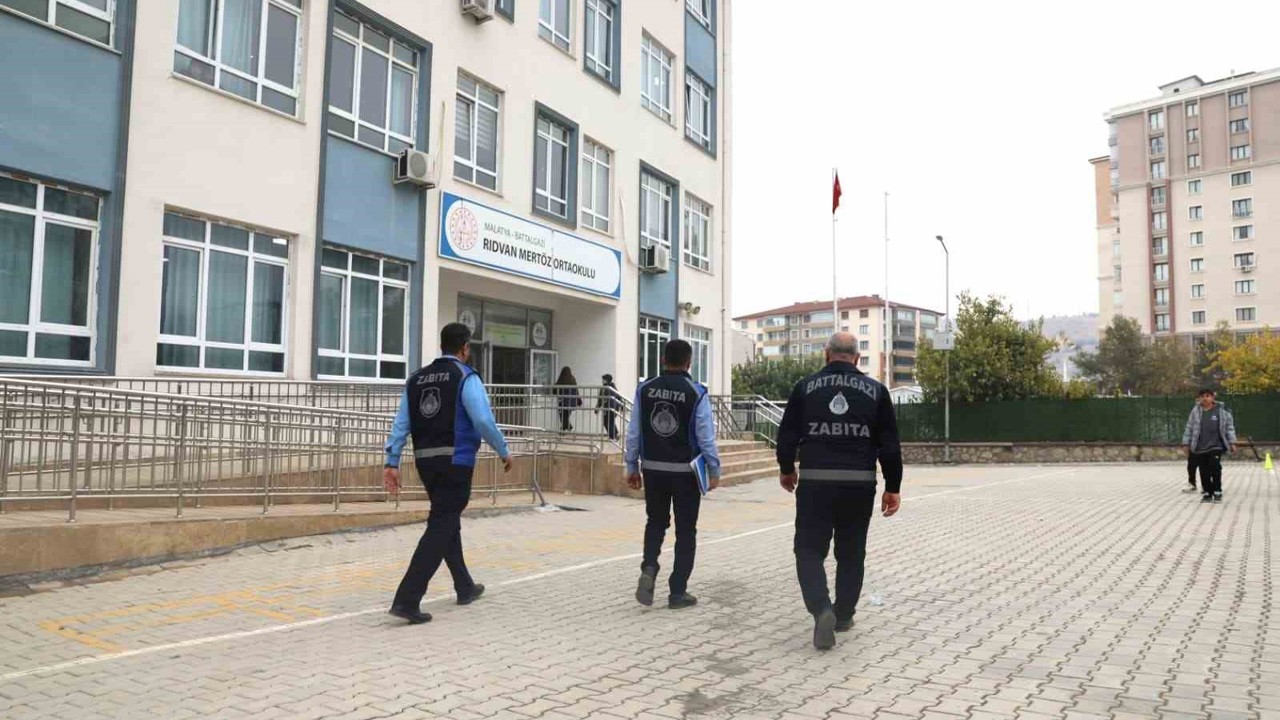 Battalgazi’de hizmetler ilçenin dört bir yanında devam ediyor
