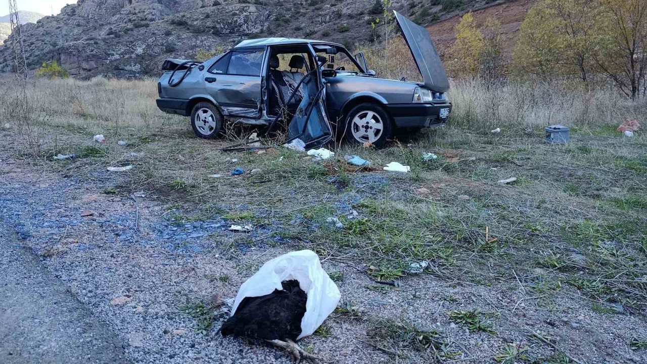 Gümüşhane’de iki araç çarpıştı: 4 yaralı
