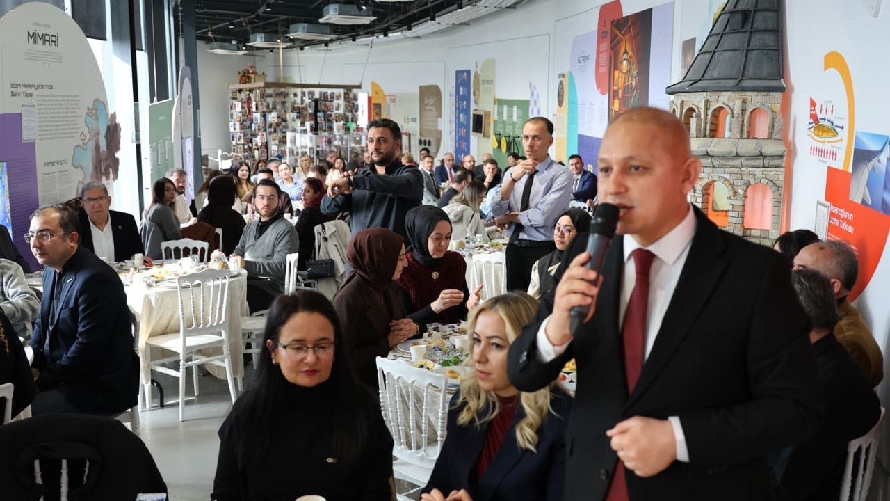 Kırıkkale Belediyesi’nden Öğretmenler Günü’ne özel program

