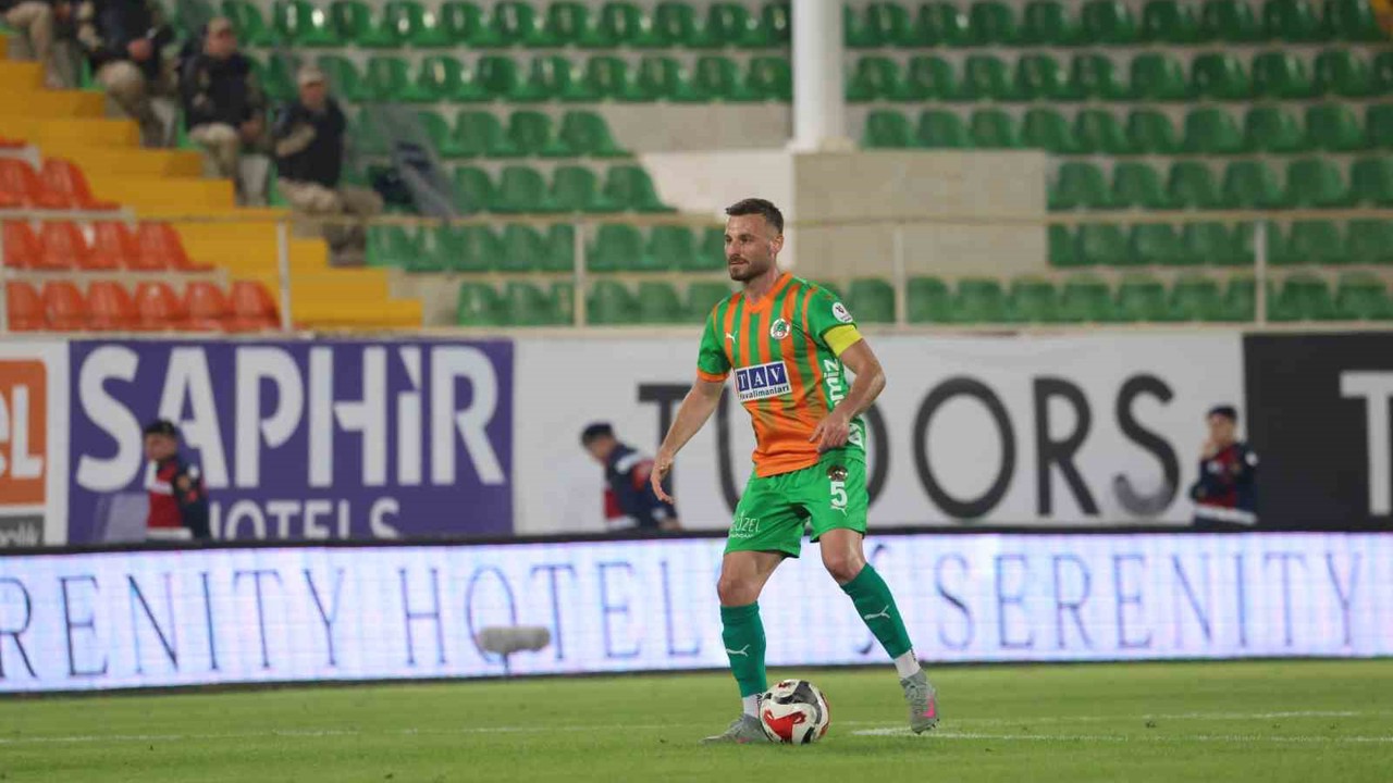 Trendyol Süper Lig: Alanyaspor: 1 - Kasımpaşa: 2 (Maç sonucu)
