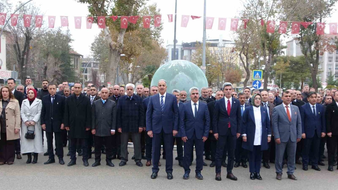 Malatya’da Öğretmenler Günü Kutlanıyor
