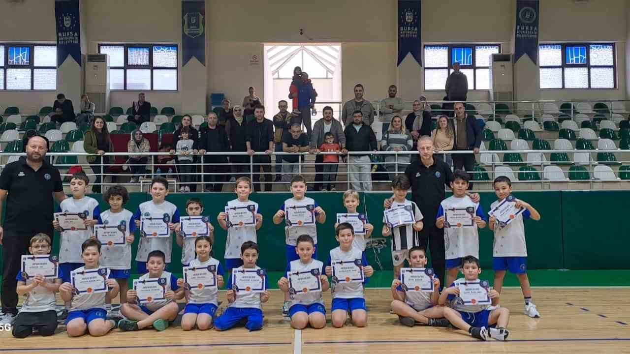 Bursa’da Kış Spor Okulları’nda sertifika heyecanı
