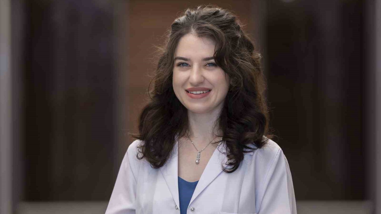 Uzmanından, "Aç değilim ama elim pakete gidiyor" diyenlere 3 saniye kuralı
