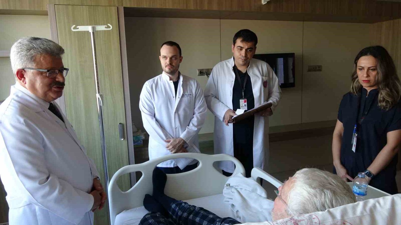 Akciğer kanserinde erken teşhis hayat kurtarıyor: "En önemli sebepleri sigara, pasif içicilik ve hava kirliliği"
