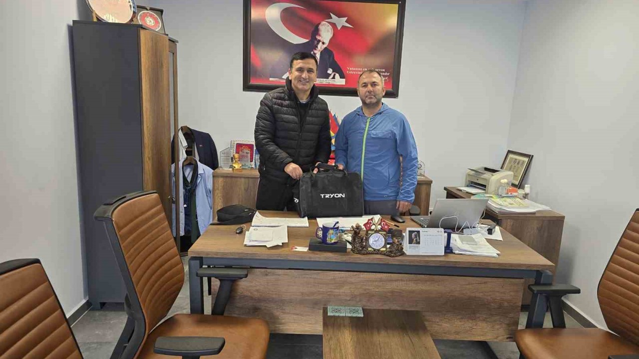 Salihli’de Amatör Kulüplere ilk yardım çantası desteği
