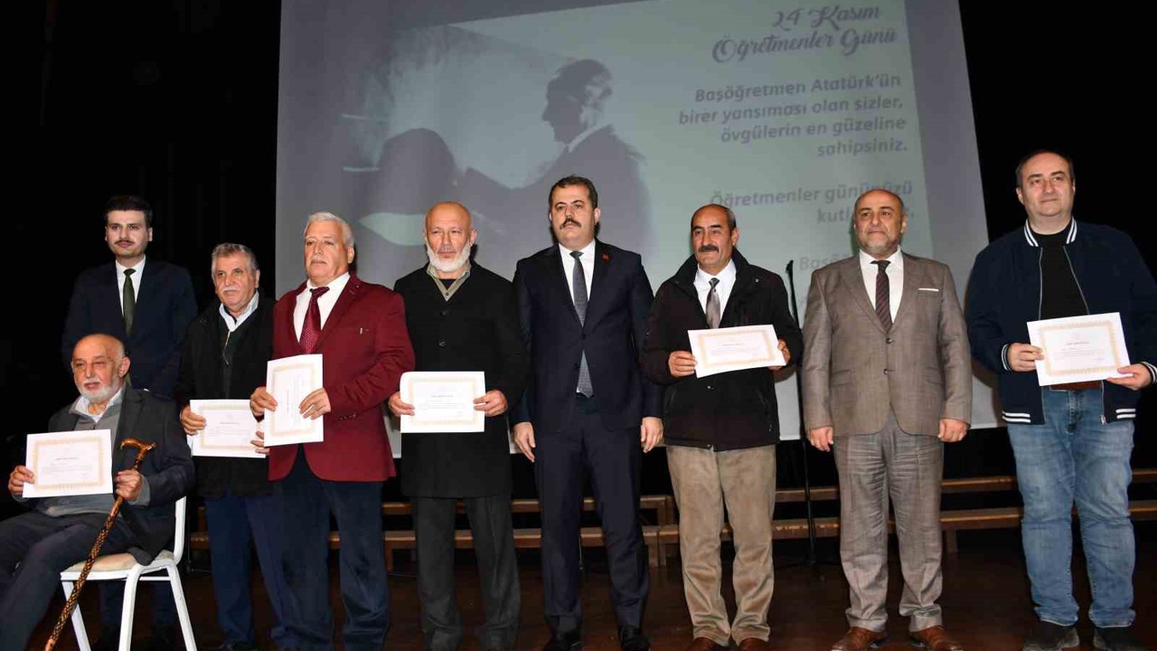 Vezirköprü’de "Öğretmenler Günü" kutlaması
