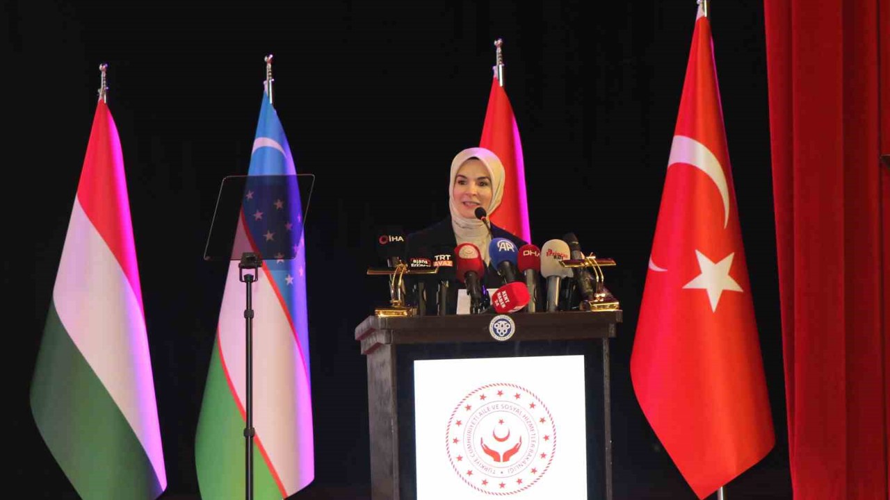 Bakan Göktaş: "Türkiye’nin geleceği güçlü aile yapısından geçiyor"

