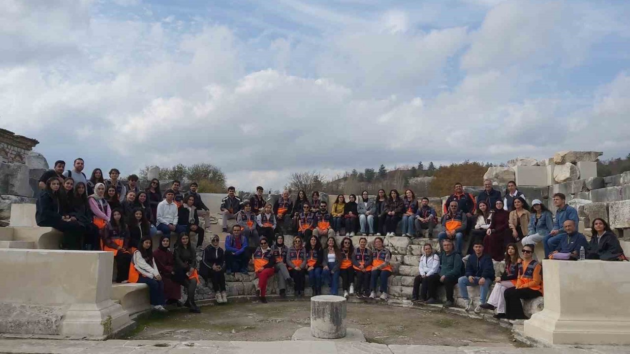 AFAD gönüllüleri tarihin izinde
