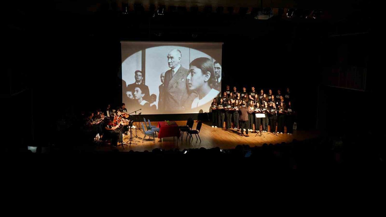 24 Kasım Öğretmenler Günü Kartal’da kutlandı
