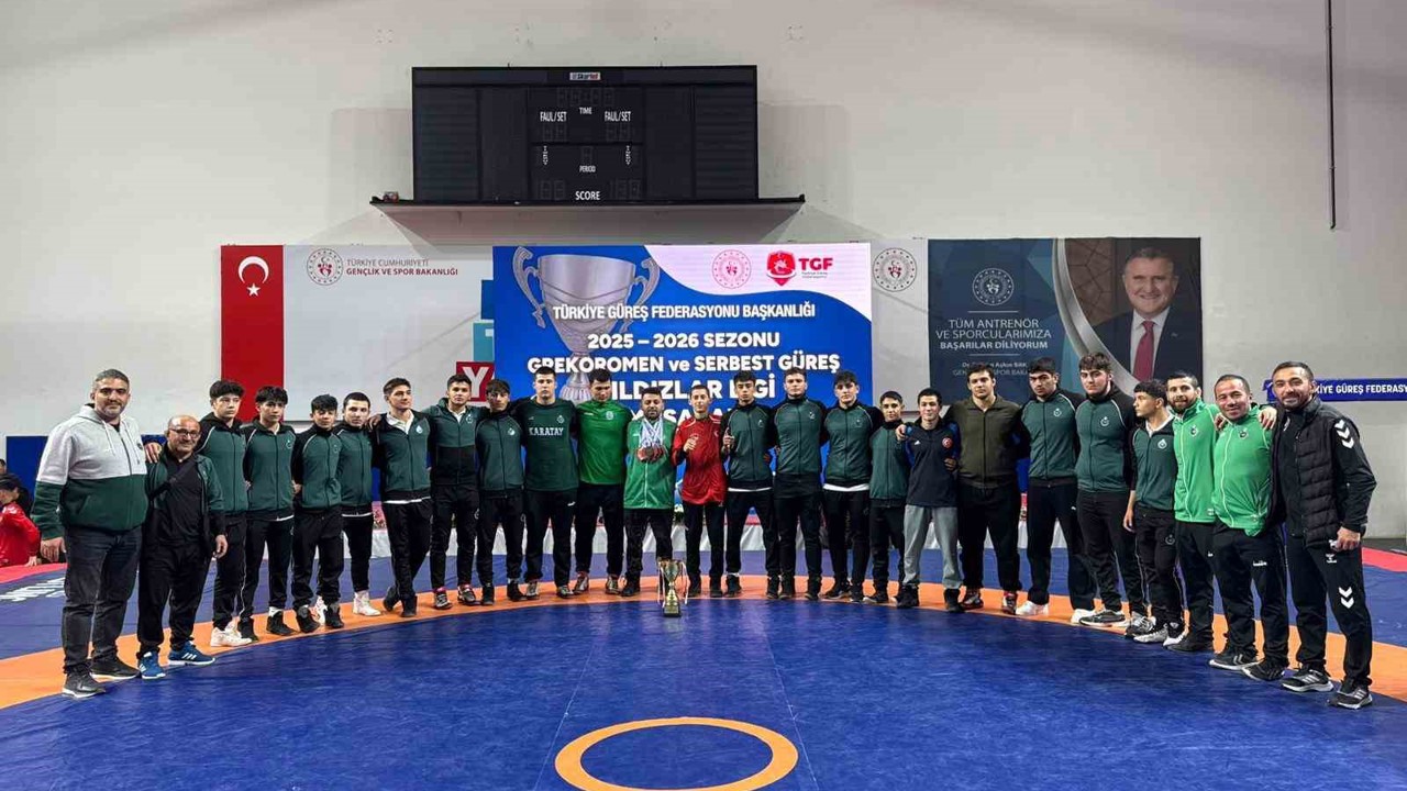 Karataylı yıldız güreşçiler Türkiye ikinciliğini Konya’ya getirdi
