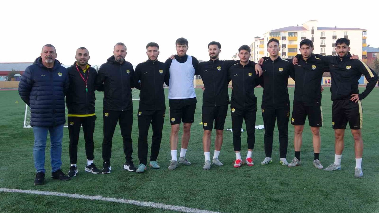 Ağrı 1970 Spor’da büyük kriz: 17 futbolcuya ceza, kadro 7 oyuncuya düştü

