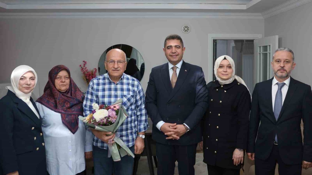 Emekli öğretmenler unutulmadı
