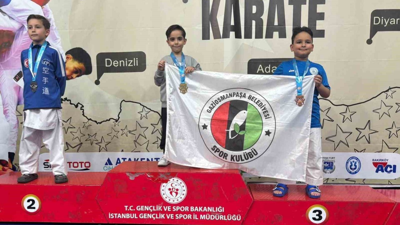 Gaziosmanpaşalı minik karateci Kaan Ayaz, Türkiye şampiyonu oldu
