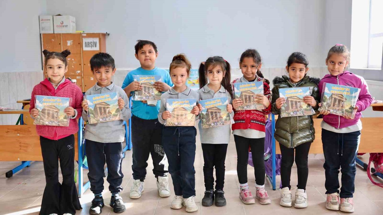 Didim’in Renkleri boyama kitabı minik öğrencilerle buluştu
