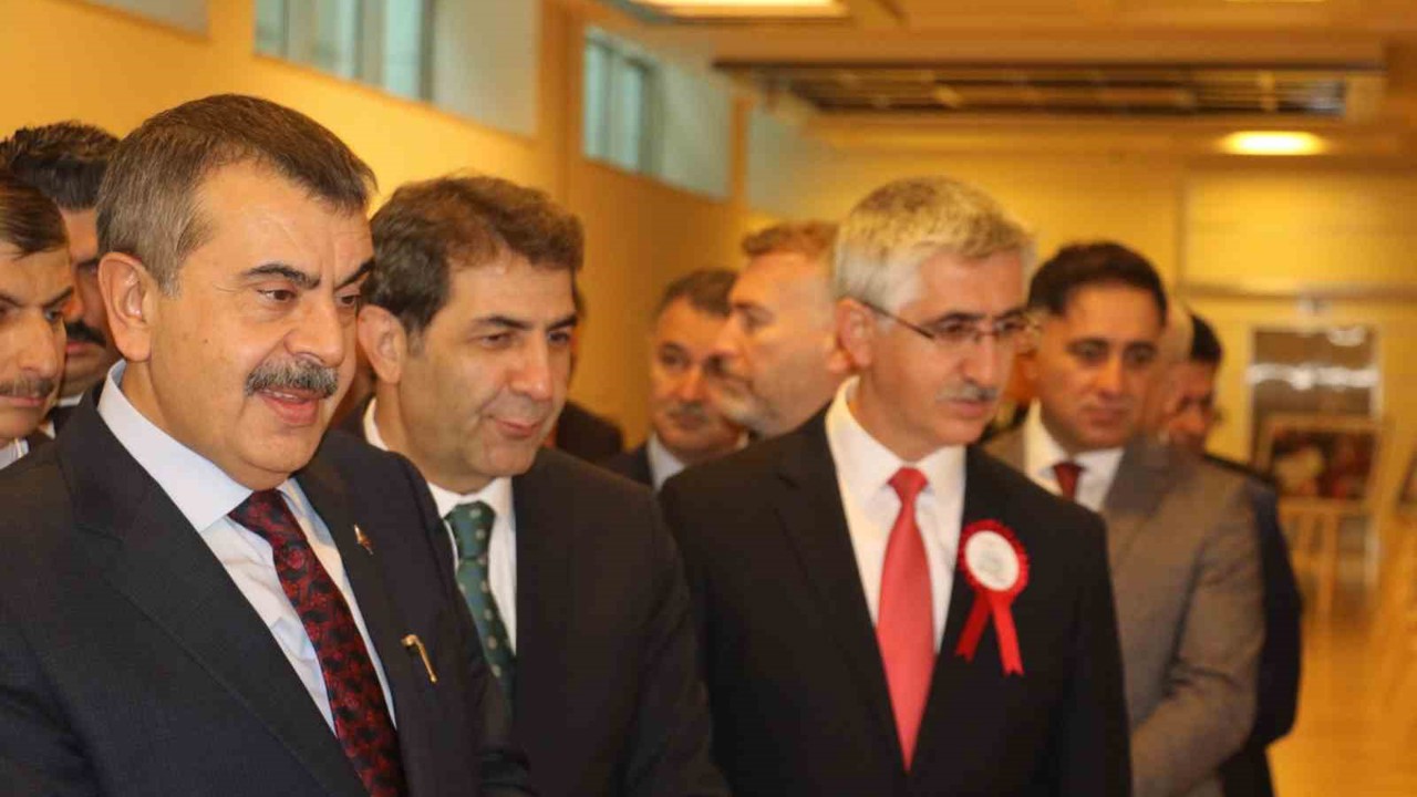 Bakan Tekin: "Her çocuk ve her insan bizim gözümüzde eşittir"
