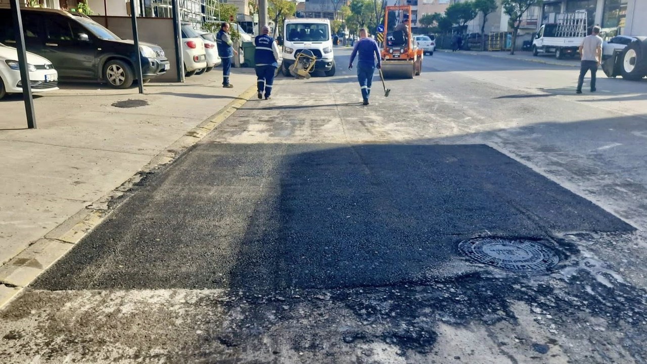 Körfez’de yol bakım ve onarım çalışmaları sürüyor
