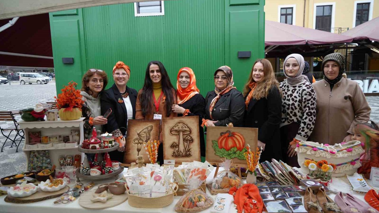 Samsun’da kadına şiddete karşı farkındalık etkinliği

