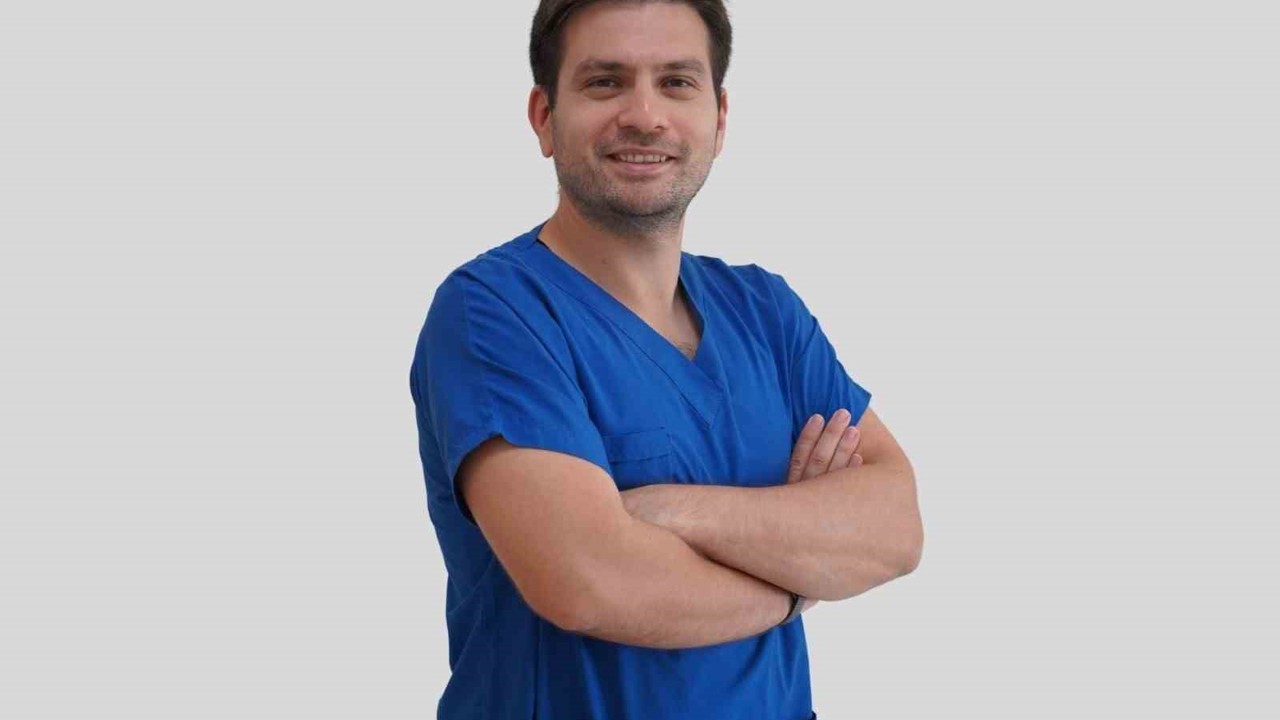 Op. Dr. Erdem Koç hasta kabulüne başladı
