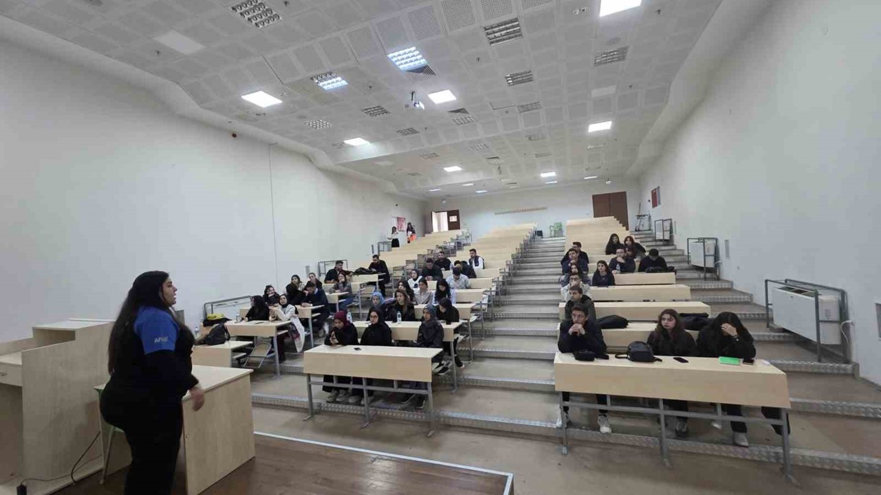 Diyarbakır’da gençler afet bilincini güçlendirdi
