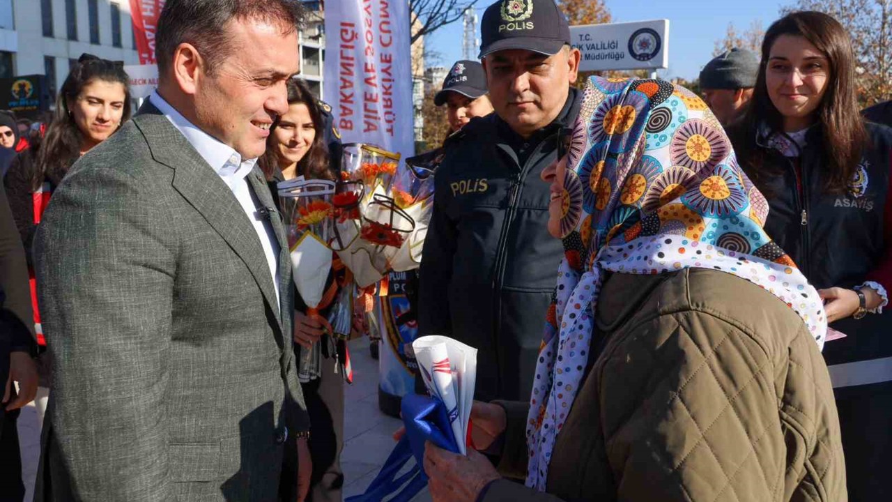 Bilecik’te kadına şiddete karşı farkındalık etkinliği
