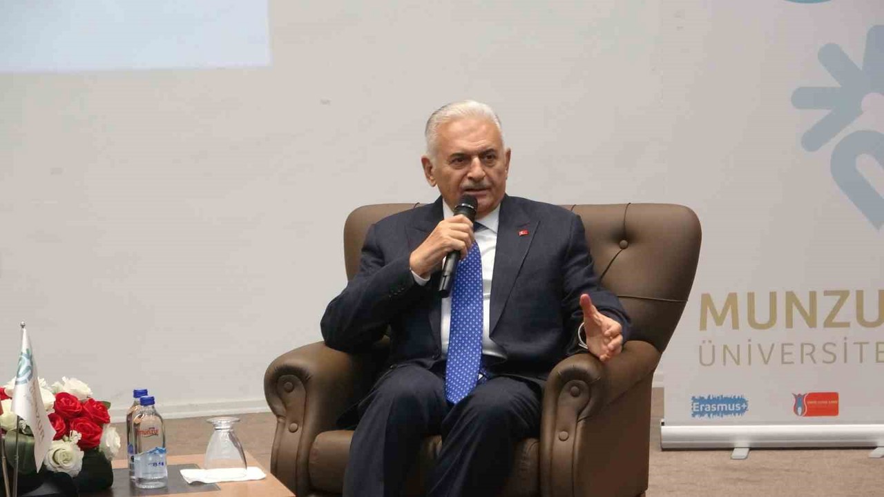 Binali Yıldırım: "Önümüzde büyük bir fırsat var, o fırsat Terörsüz Türkiye"
