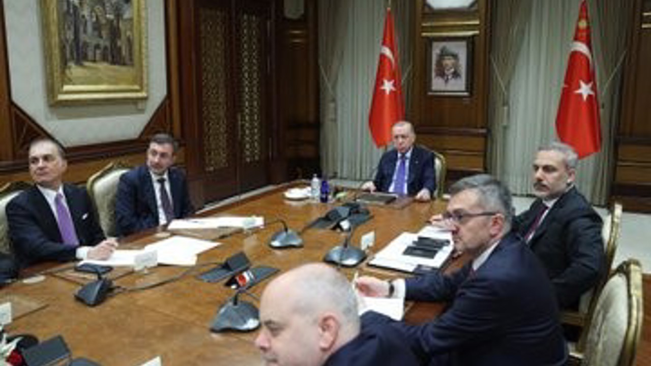Cumhurbaşkanı Erdoğan, Ukrayna konusunda Gönüllüler Koalisyonu Liderler Zirvesi’nin çevrimiçi toplantısına katıldı
