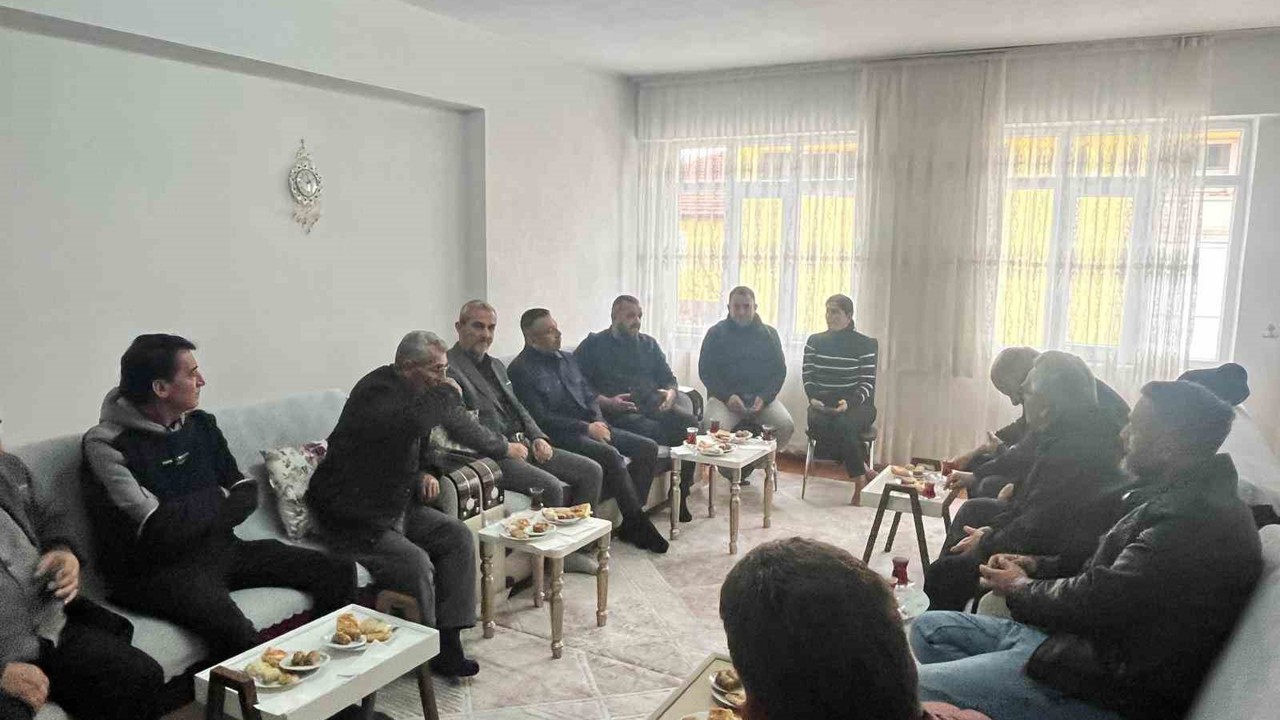 Başkan Kalın ev ziyaretlerini sürdürüyor
