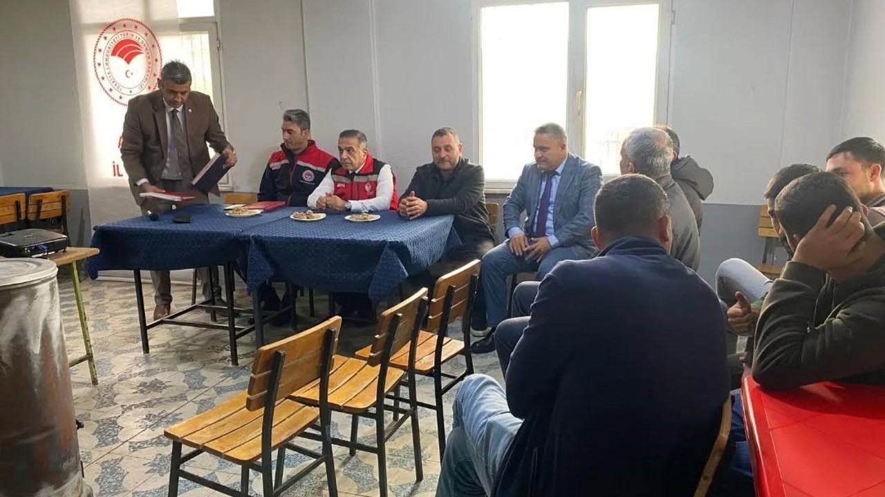 Aydın’da tarımın gündemi üreticilerle masaya yatırıldı
