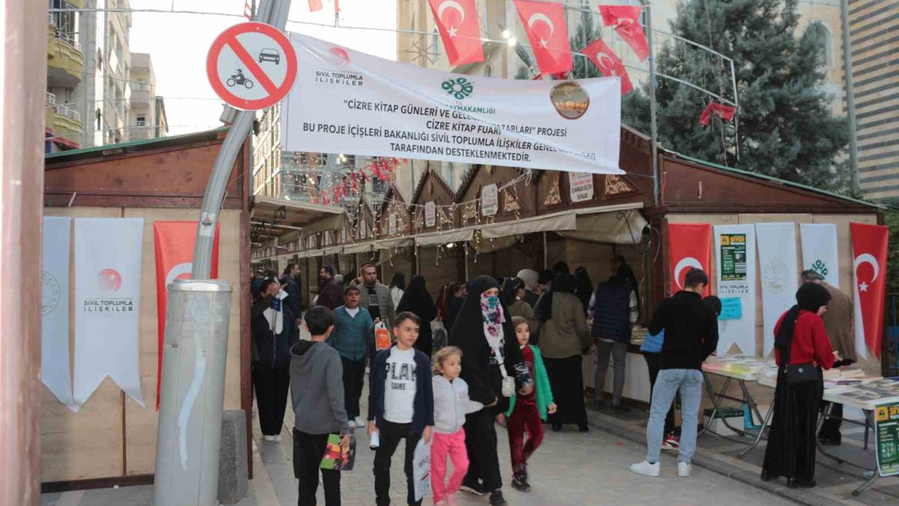 Yazarlar Cizre Kitap Fuarı’nı değerlendirdi
