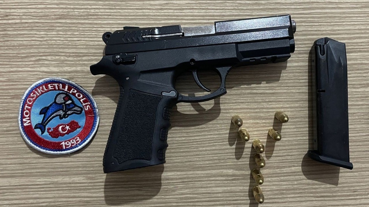 İş yerini kurşunlayacaklardı, polisin dikkati sayesinde yakalandılar
