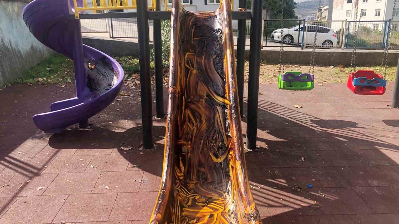Canik’te parklara zarar verildi
