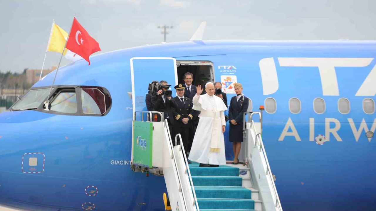 Papa 14. Leo, Türkiye’den ayrıldı

