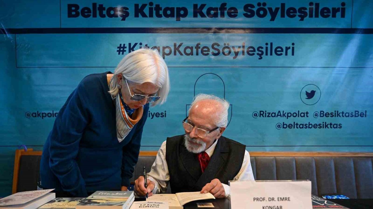 Prof. Dr. Emre Kongar, Beltaş Kitap Kafe’de okurlarıyla buluştu
