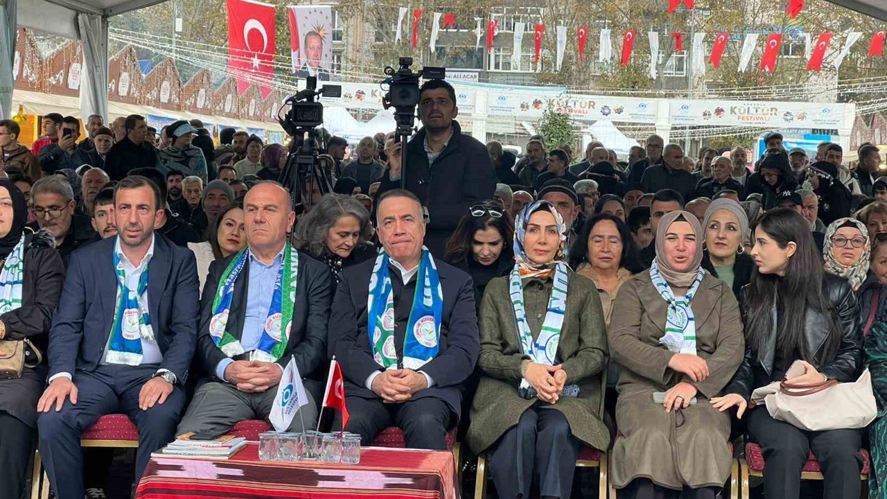 Sultangazi’de 8. Hamsi Festivali coşkusu
