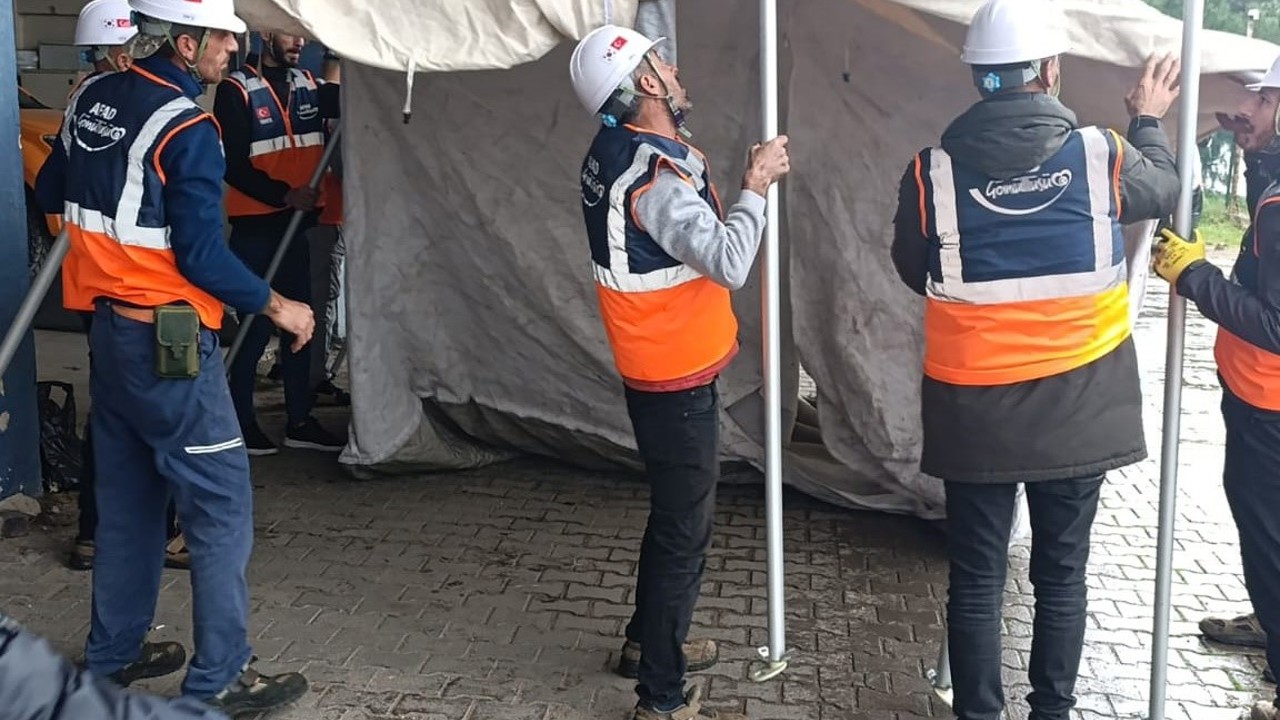 Aydınlı inşatçılar mesleklerini can kurtarmaya adadı

