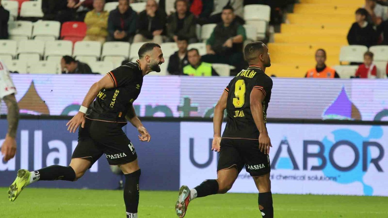 Trendyol Süper Lig: Antalyaspor: 1 - Göztepe: 2 (Maç sonucu)
