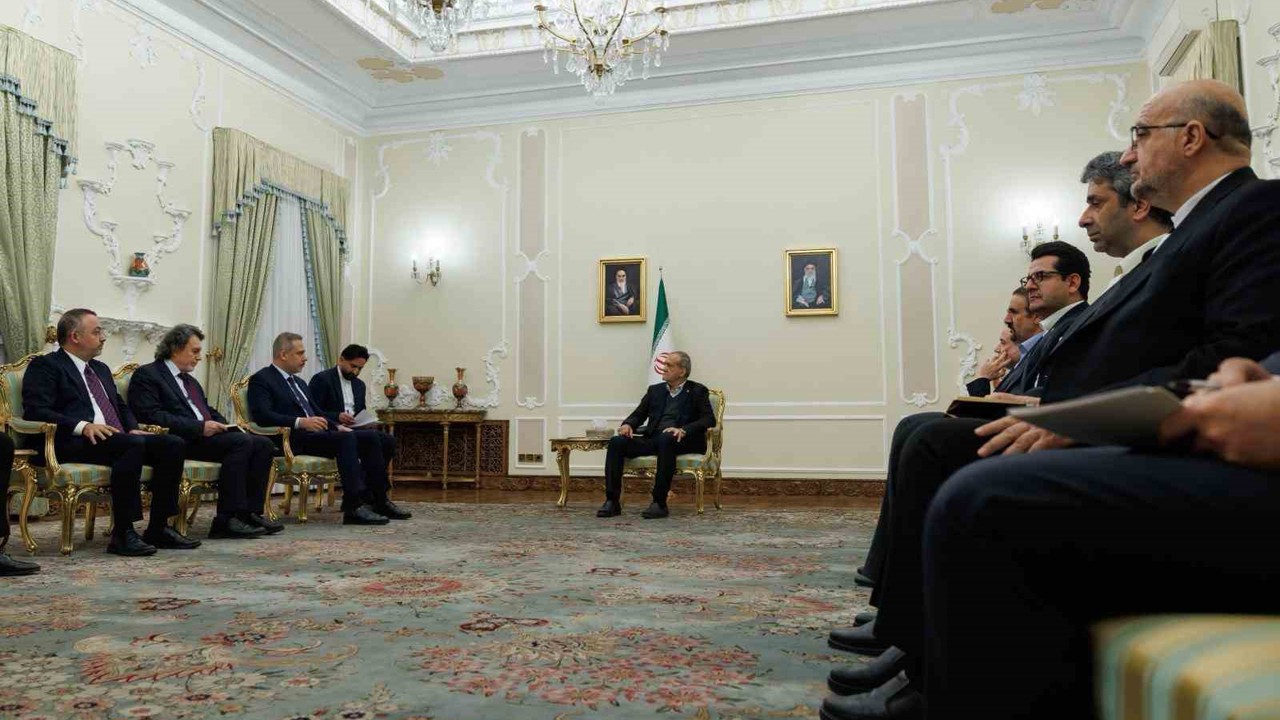 Dışişleri Bakanı Fidan, İran Cumhurbaşkanı Pezeşkiyan ile görüştü
