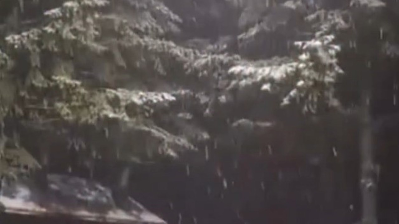Kartepe’ye mevsimin ilk karı düştü
